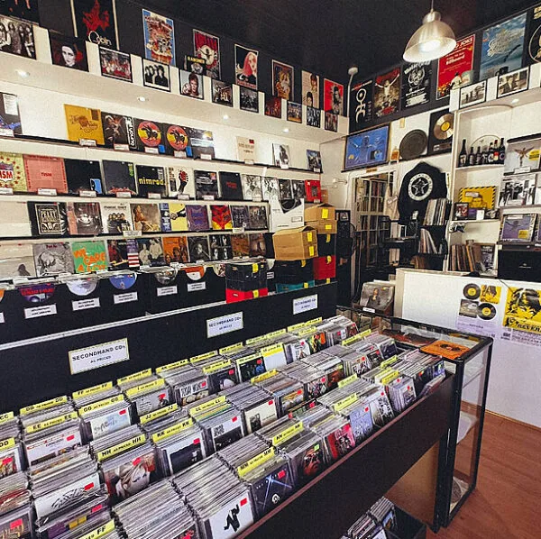 heartland-records-inside